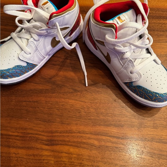 Jordan 1 Mid SS TD white / metallic gold sneakers - Picture 3 of 7